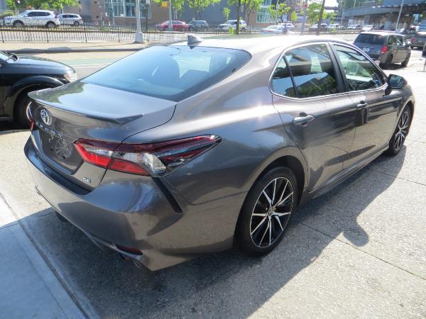 [Thumb - 2022 CAMRY GRY 4 .jpg]